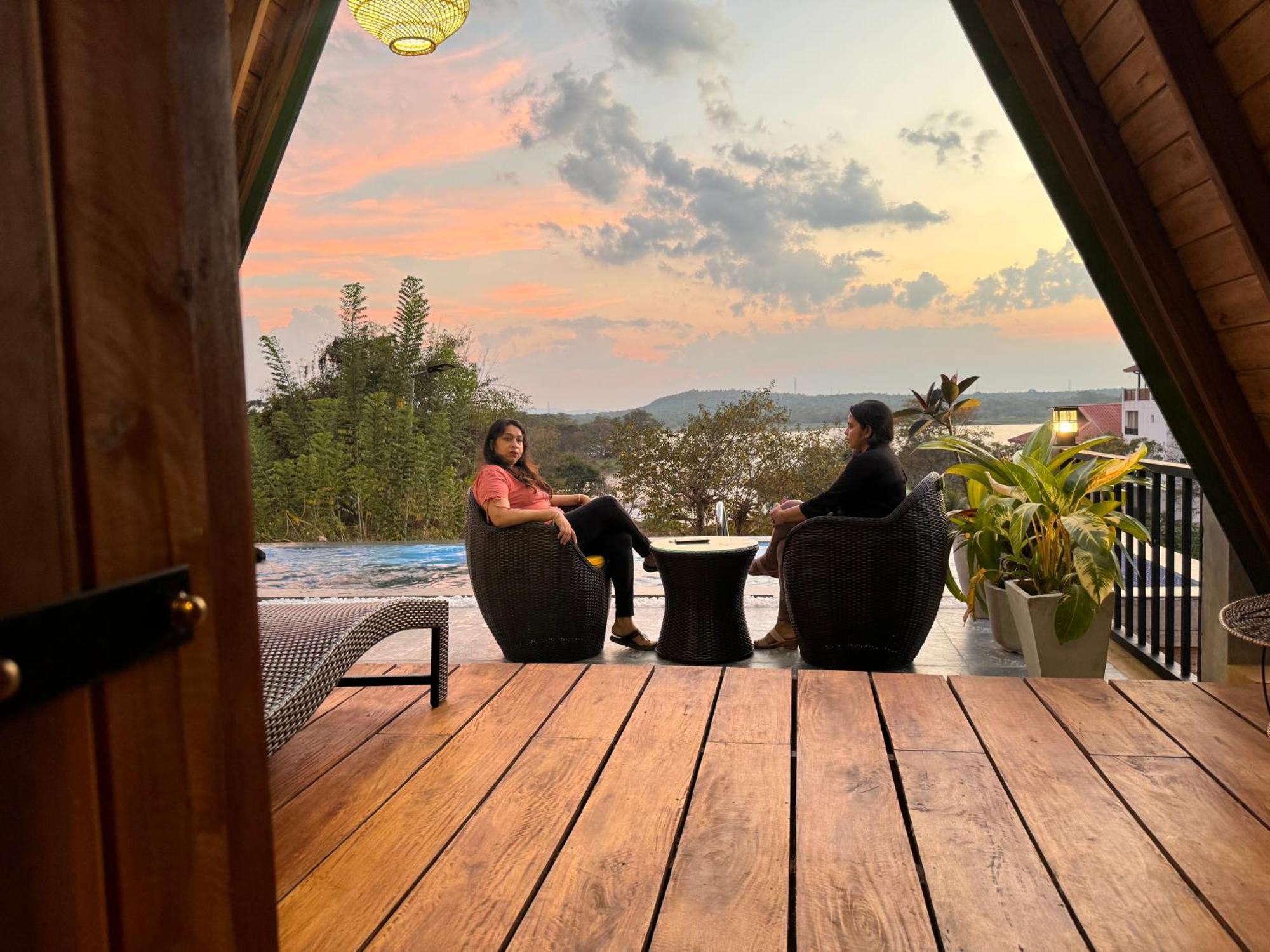 Sundown Lake Hotel & Spa Хабарана Экстерьер фото