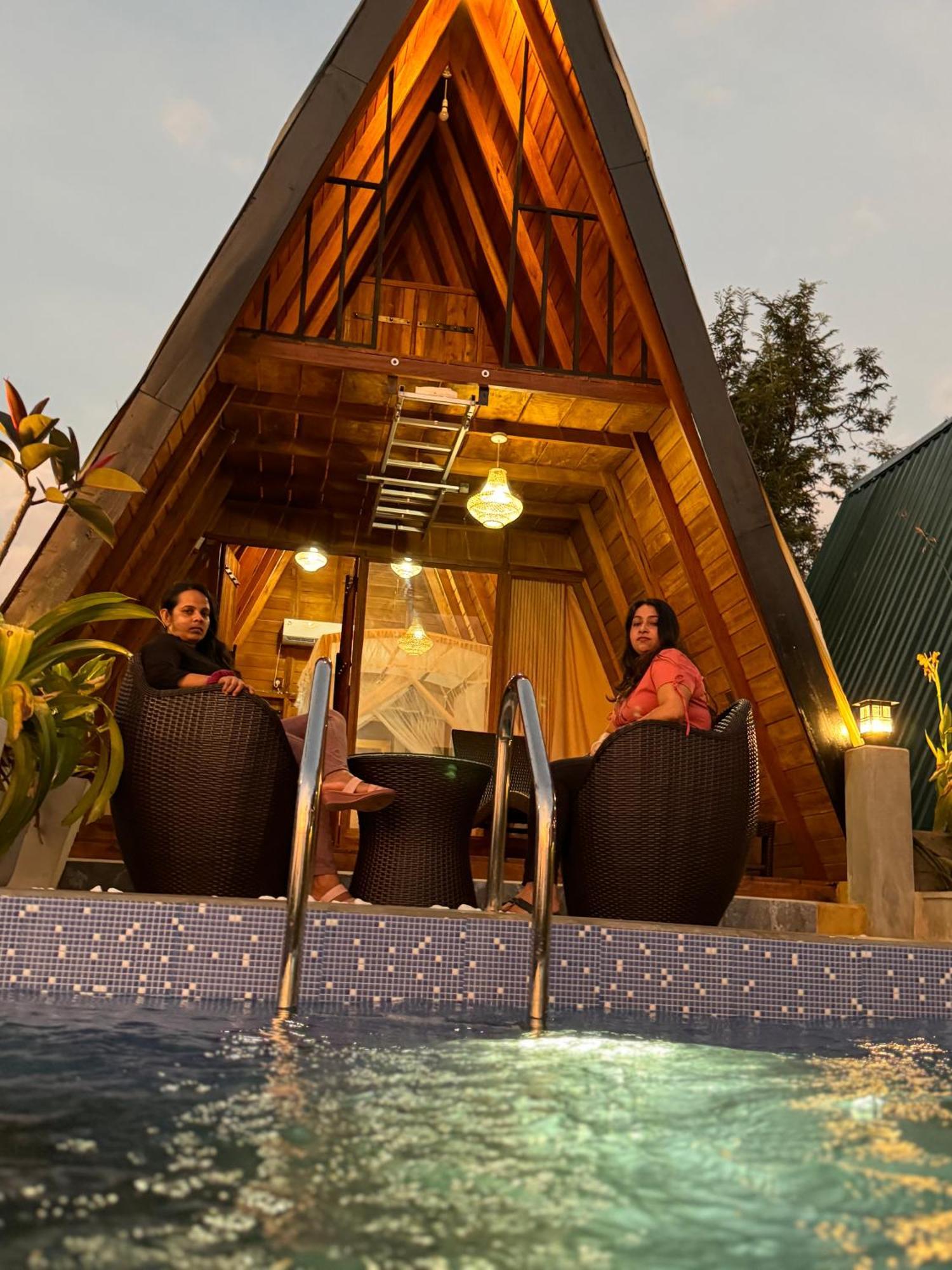Sundown Lake Hotel & Spa Хабарана Экстерьер фото